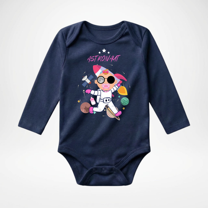 Navy blauer Baby Body langarm für kleine Mädchen mit Astronaut- Motiv, hochwertiger Babybody aus Baumwolle mit Weltraum und Raketen Design von TIMMY &amp; MIMMY