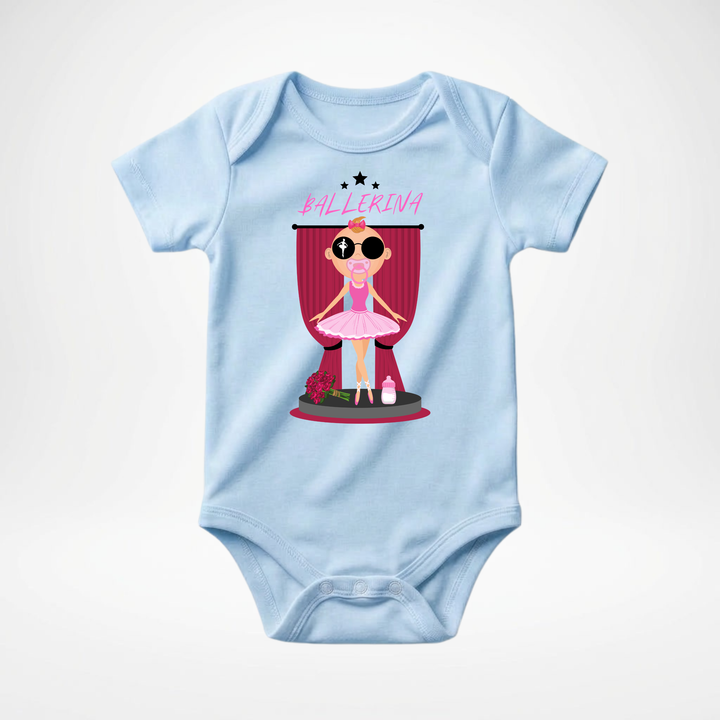 Hellblauer Baby Body kurzarm für Mädchen mit Ballerina- Motiv, süßer Babybody aus Baumwolle mit Prima Ballerina- Design von der Baby- &amp; Kleinkind- Brand TIMMY &amp; MIMMY