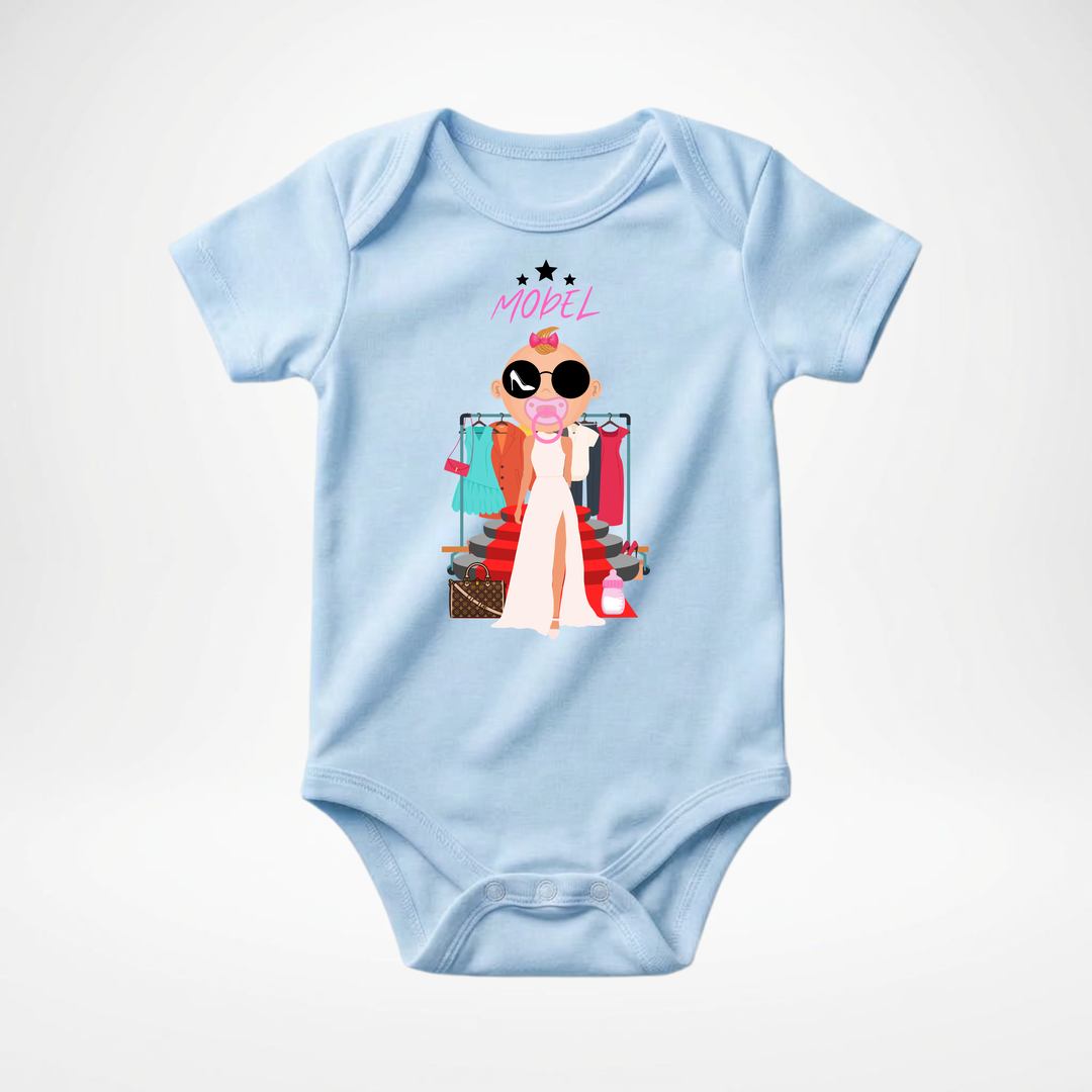 Hellblauer Baby Body kurzarm für Mädchen mit Model Motiv, stylischer Babybody aus Baumwolle mit Fashion- Design von der Baby-&amp; Kleinkind Brand TIMMY &amp; MIMMY