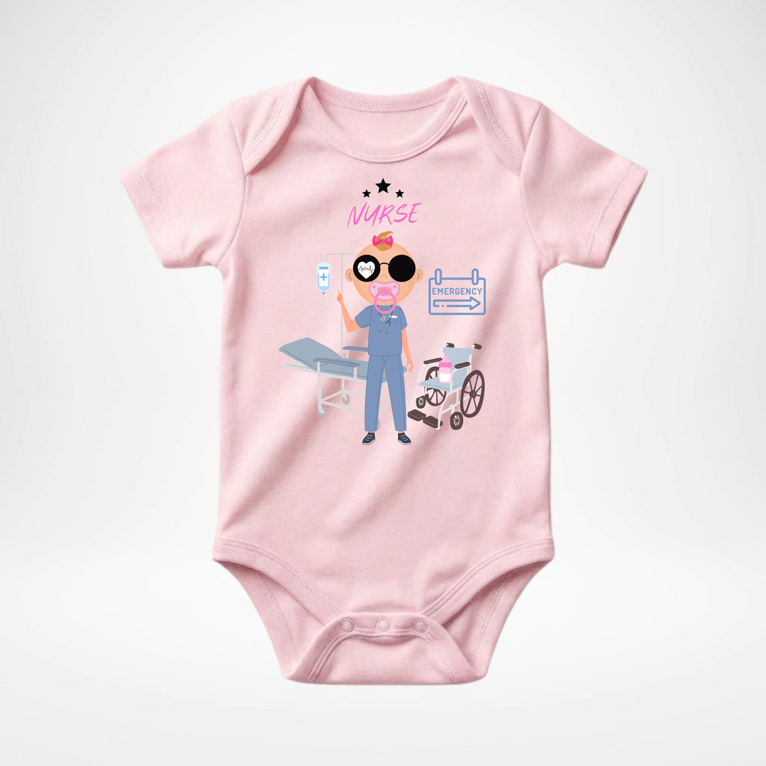 Rosa Baby Body kurzarm für Mädchen mit Nurse Motiv, süßer Babybody aus Baumwolle mit Krankenschwester Design von der Baby-&amp; Kleinkind Brand TIMMY &amp; MIMMY