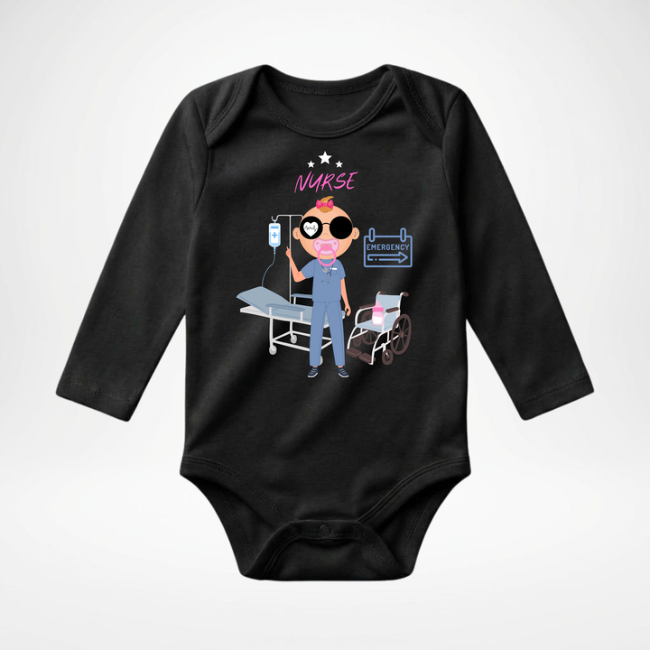 Schwarzer Baby Body langarm für Mädchen mit Nurse Motiv, hochwertiger Babybody aus Baumwolle mit Krankenschwester Design von TIMMY &amp; MIMMY