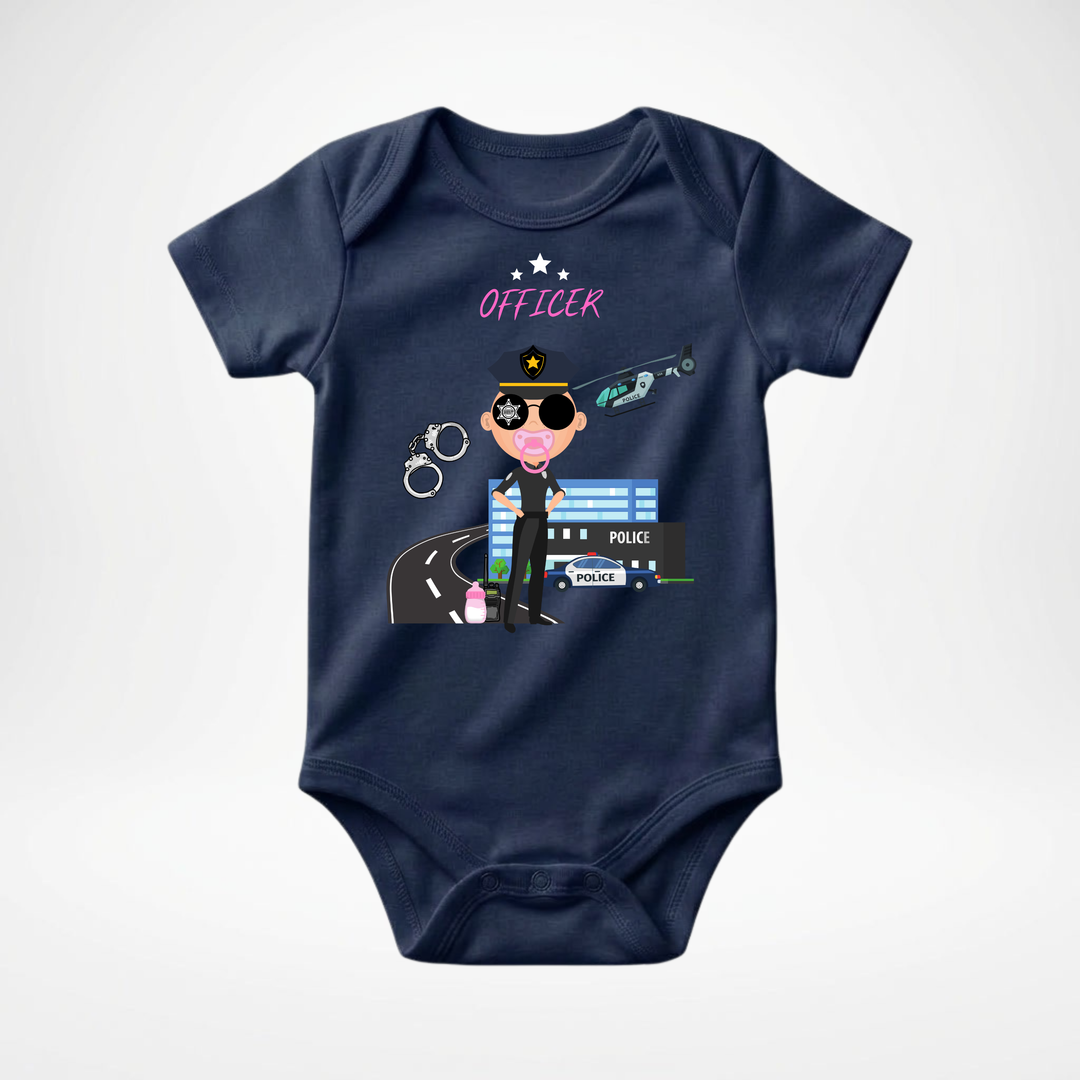 Navy blauer Baby Body kurzarm für Mädchen mit Officer- Motiv, cooler Babybody aus Baumwolle mit Polizei- Design von der Baby- &amp; Kleinkind- Brand TIMMY &amp; MIMMY