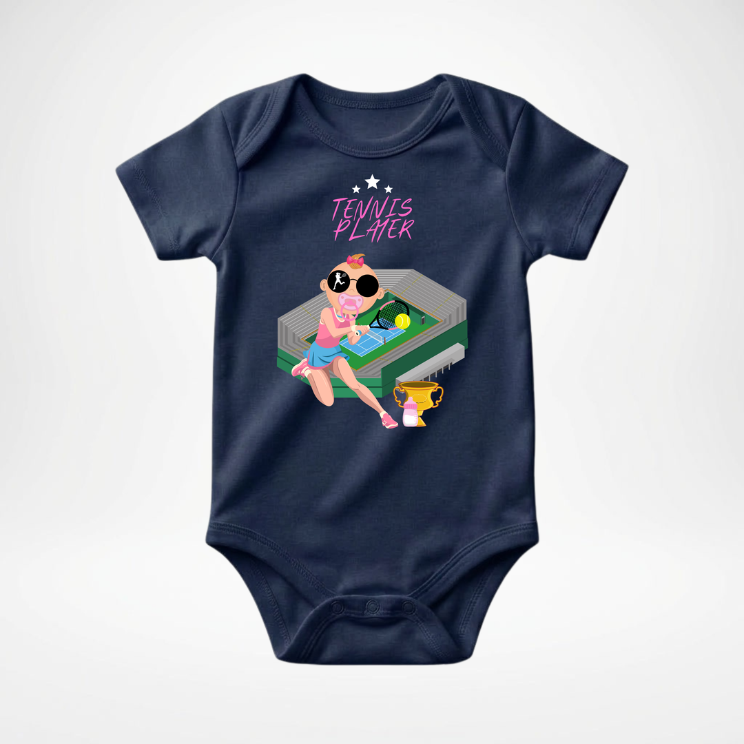 Navy blauer Baby Body kurzarm für Mädchen mit Tennis- Motiv, cooler Babybody aus Baumwolle mit Tennis Player- Design von der Baby- &amp; Kleinkind- Brand TIMMY &amp; MIMMY