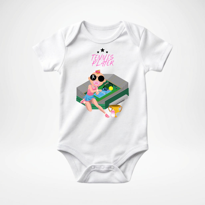 Weißer Baby Body kurzarm für Mädchen mit Tennis- Motiv, cooler Babybody aus Baumwolle mit Tennis Player- Design von der Baby- &amp; Kleinkind- Brand TIMMY &amp; MIMMY