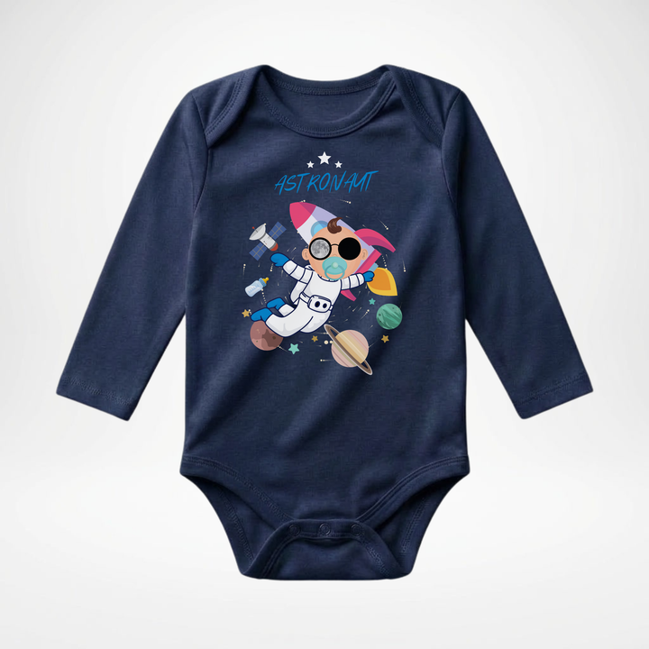 Navy blauer Baby Body langarm für Jungs mit Astronaut Motiv, hochwertiger Babybody aus Baumwolle mit Weltraum und Raketen Design von TIMMY &amp; MIMMY