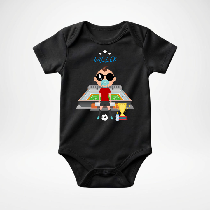 Schwarzer Baby Body kurzarm für Jungs mit Fußballer- Motiv, cooler Babybody aus Baumwolle mit Fußball- Design der Baby-&amp; Kleinkind- Marke TIMMY &amp; MIMMY
