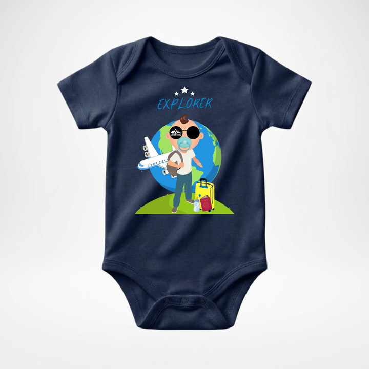 Navy blauer Baby Body kurzarm für Jungs mit Explorer Motiv, cooler Babybody aus Baumwolle mit Entdecker- Design der Baby-&amp; Kleinkind- Marke TIMMY &amp; MIMMY