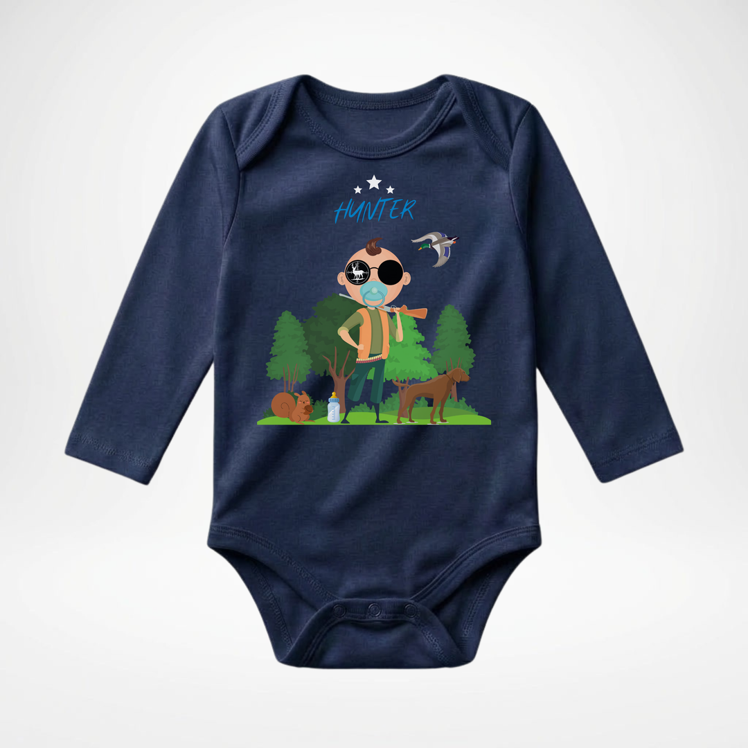 Navy blauer Baby Body langarm für Jungs mit Hunter Motiv, hochwertiger Babybody aus Baumwolle mit Wald und Tier Design von TIMMY &amp; MIMMY