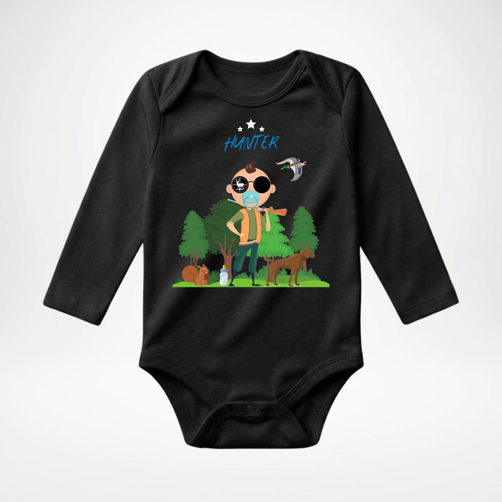 Schwarzer Baby Body langarm für Jungs mit Hunter Motiv, hochwertiger Babybody aus Baumwolle mit Wald und Tier Design von TIMMY &amp; MIMMY